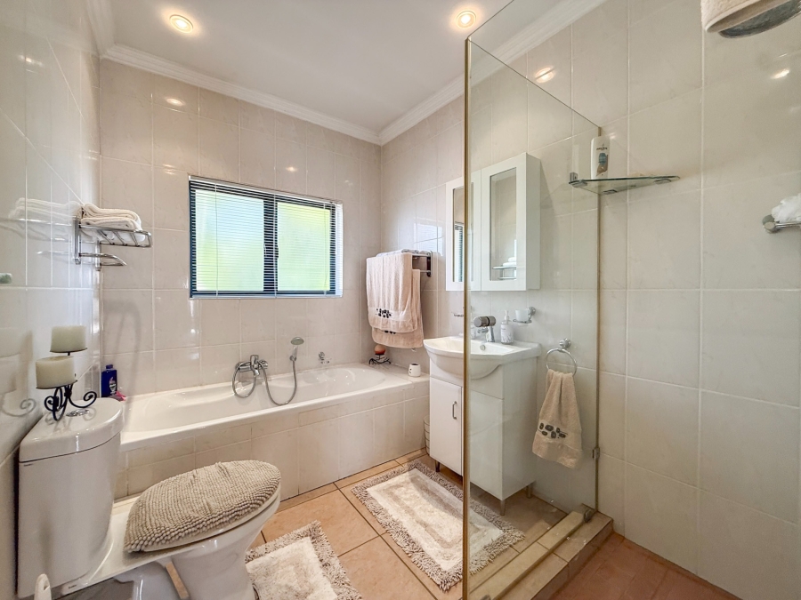 3 Bedroom Property for Sale in Melodie North West